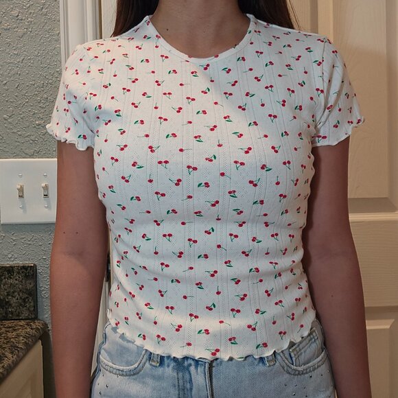 Haley & June White Cherry Ribbed Lettuce Edge Crop Top Shirt Size Small Baby Tee - Picture 4 of 6